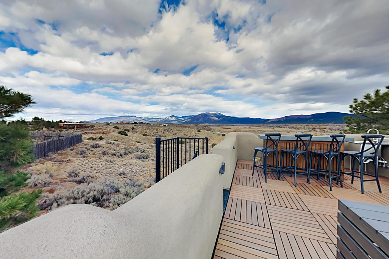 Cottam Pines A Villa Taos Exterior photo