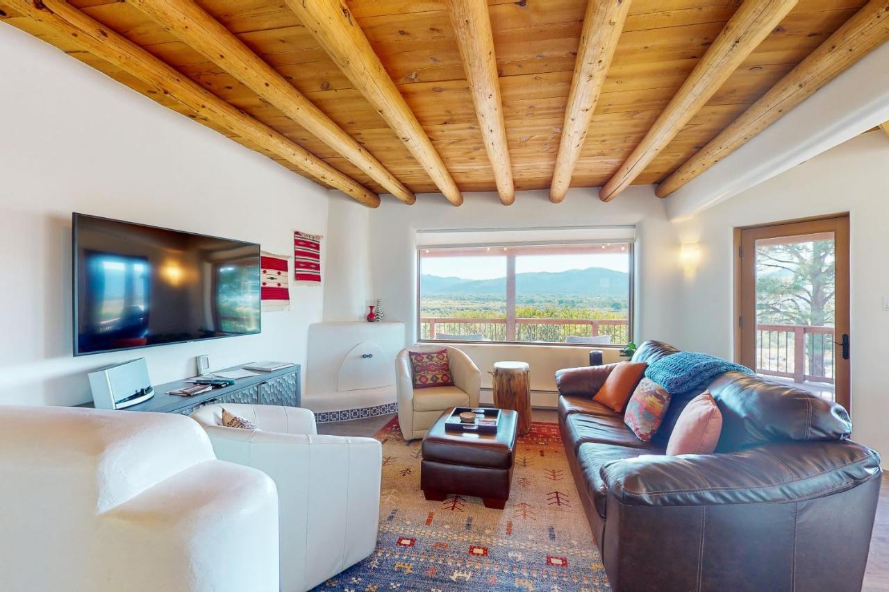 Cottam Pines A Villa Taos Exterior photo