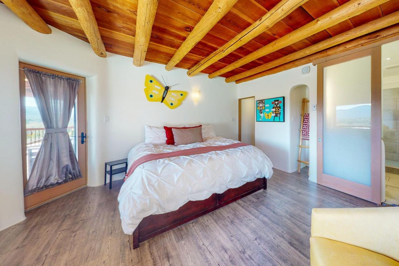 Cottam Pines A Villa Taos Exterior photo